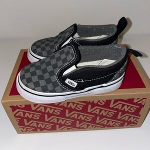 Vans Toddler Checkerboard Sneaker. Black/Gray size 6